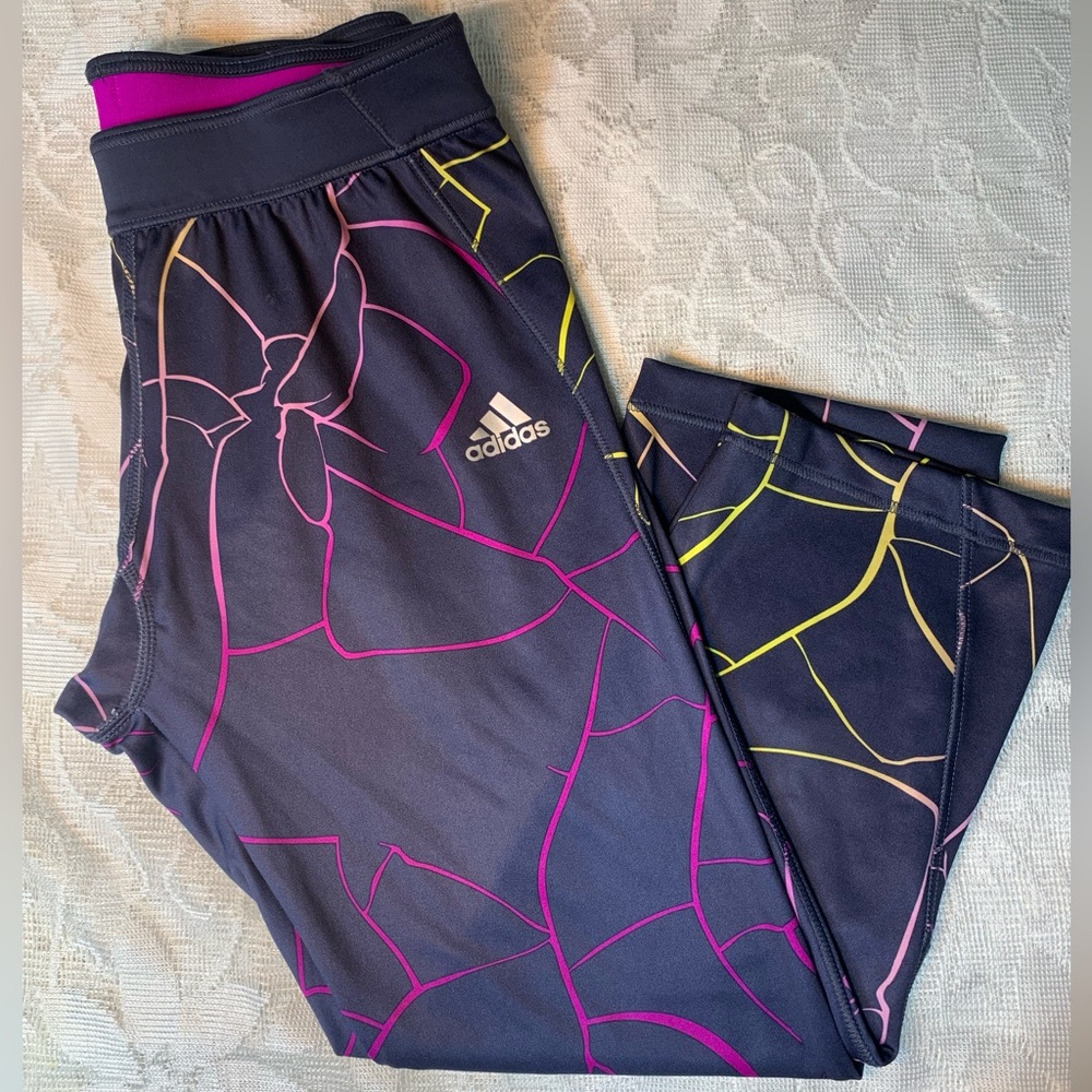 ADIDAS TECH FIT LEGGINGS WOMENS SIZE M😍